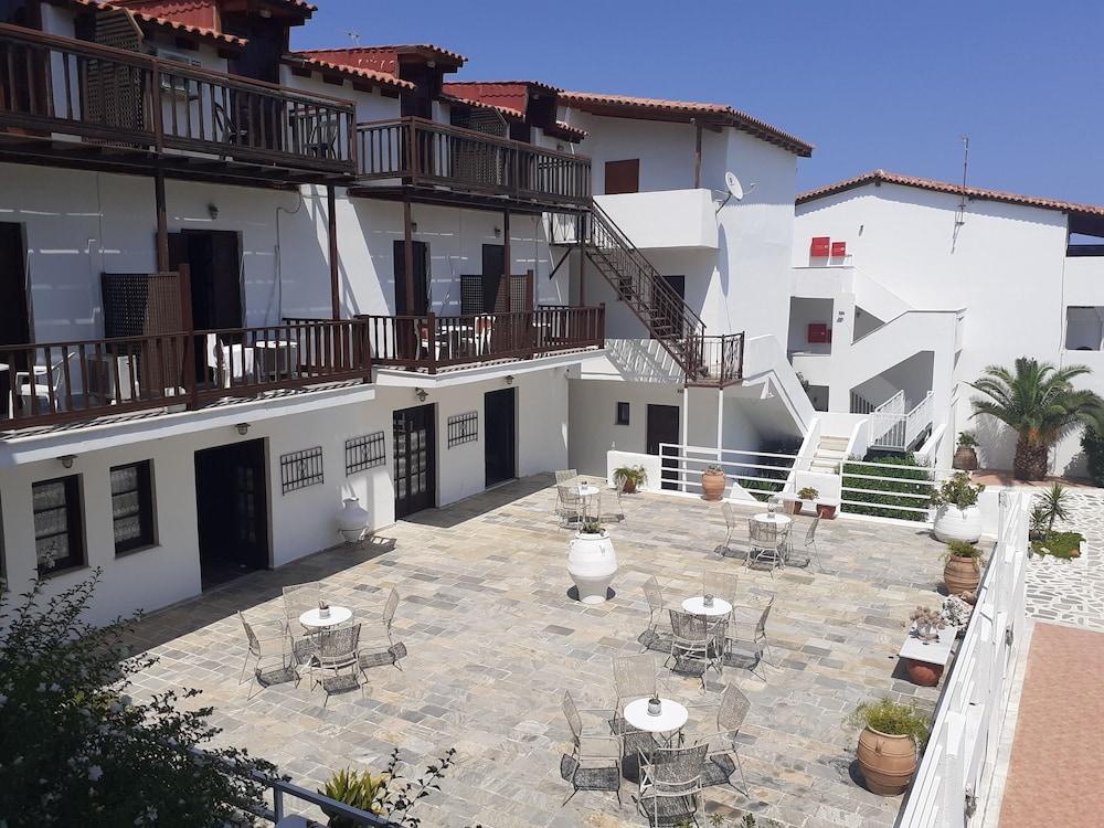 Hotel Stellina Skiathos Town Bagian luar foto